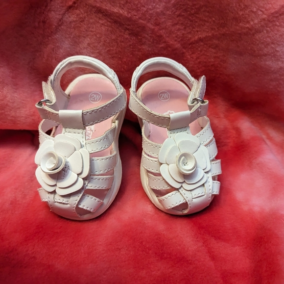 Baby Sandals with Flower RARELY WORN - Picture 6 of 6